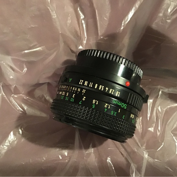 REDUCED Cannon Lens - Picture 8 of 12